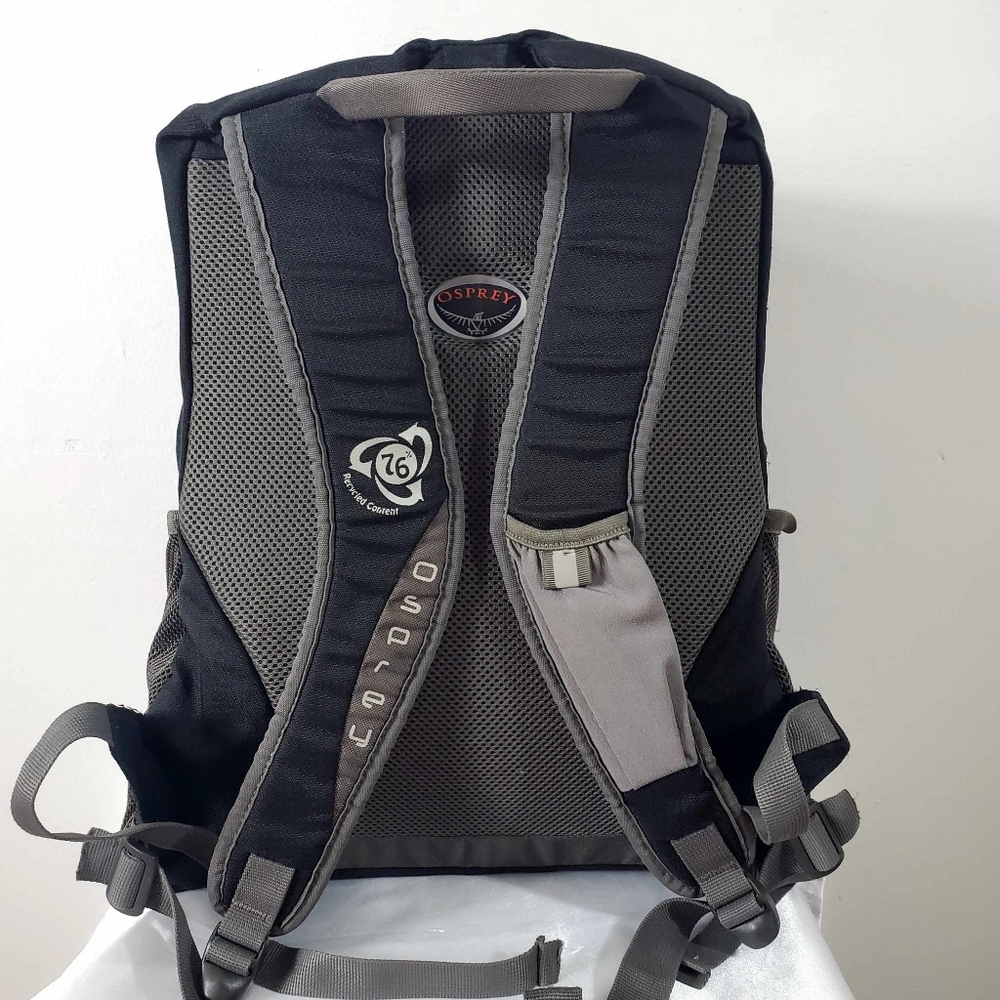 OSPREY black and gray Daypack Backpack - Picture 2 of 14